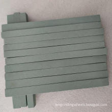 Green silicon carbide oilstone